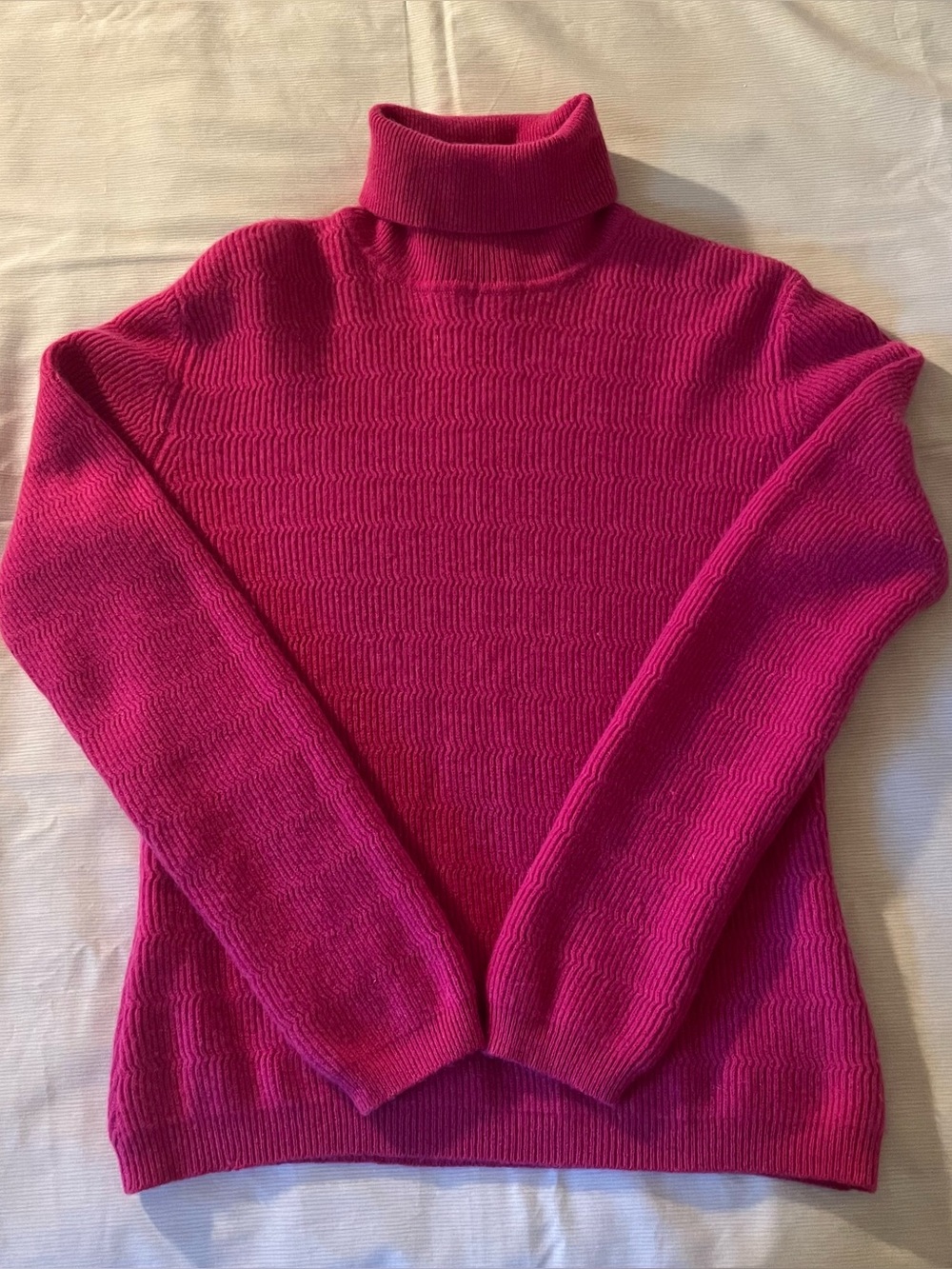 Women’s Fuchsia Country Shop Cashmere Turtleneck Sweater - Classic Rib Knit